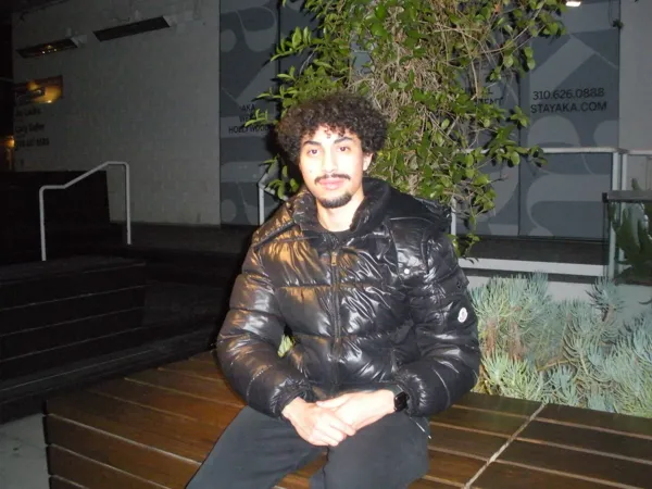 Close portrait on a wooden bench